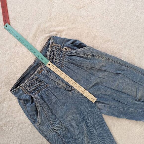 QPS Vintage Pleated Mom Jeans - Picture 9 of 10
